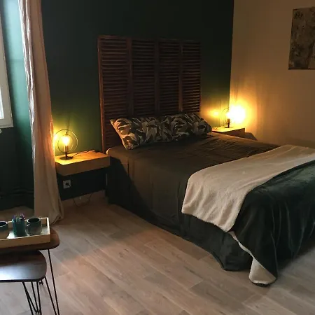 Les Ormeaux Bed & Breakfast 3*