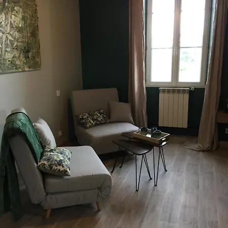 Les Ormeaux Oda ve Kahvaltı