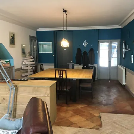 Les Ormeaux Oda ve Kahvaltı 3*