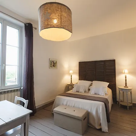 Les Ormeaux Frühstückspension 3*