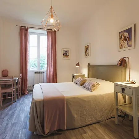 Les Ormeaux Oda ve Kahvaltı