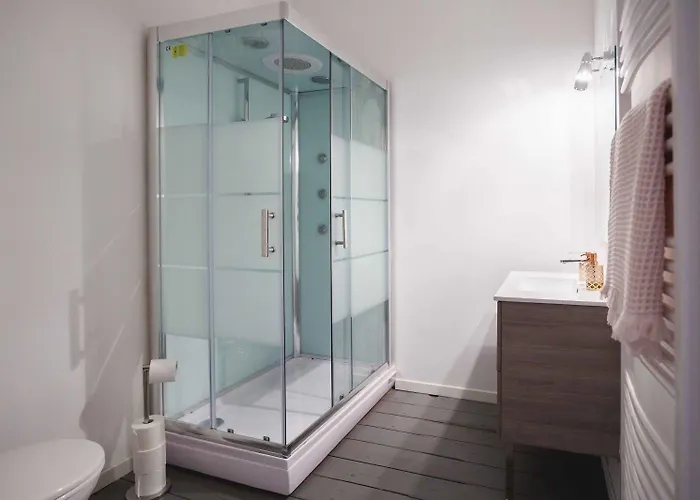 Couette-café Les Ormeaux 3*